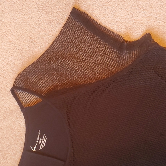 Lane Bryant size 18/20 black mesh overlay high/low sides top - Picture 7 of 7